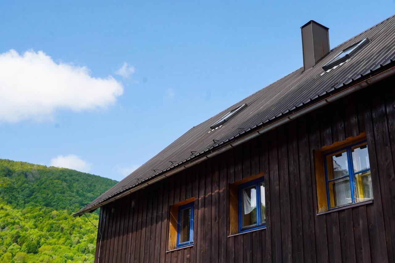 Planinarski Dom "Bijele Stijene" Mountain Lodge Tuk Vojni Eksteriør billede