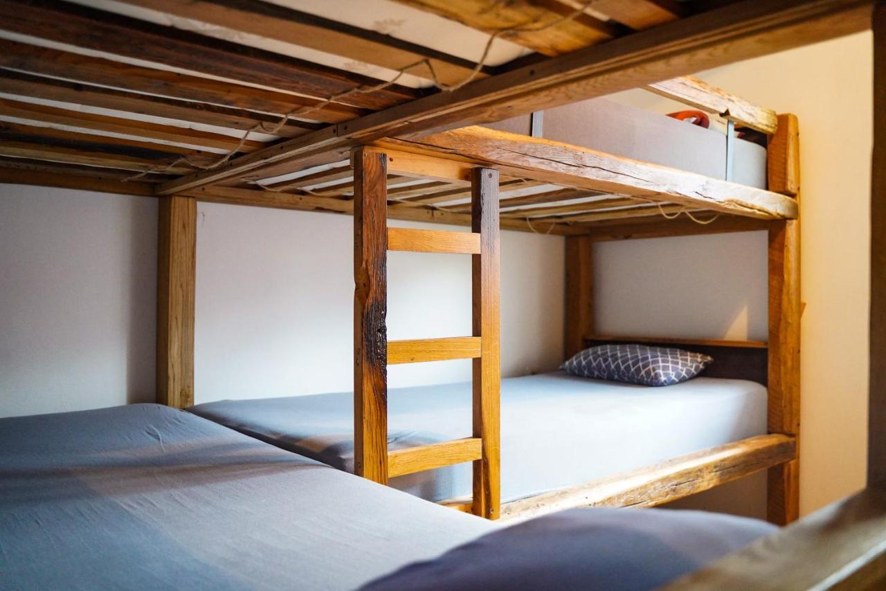 Planinarski Dom "Bijele Stijene" Mountain Lodge Tuk Vojni Eksteriør billede